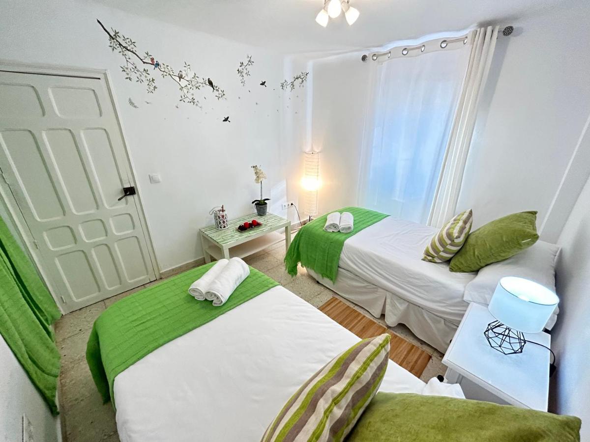 Cozy Town House With Terrace And Free Wifi Villa Ronda Luaran gambar